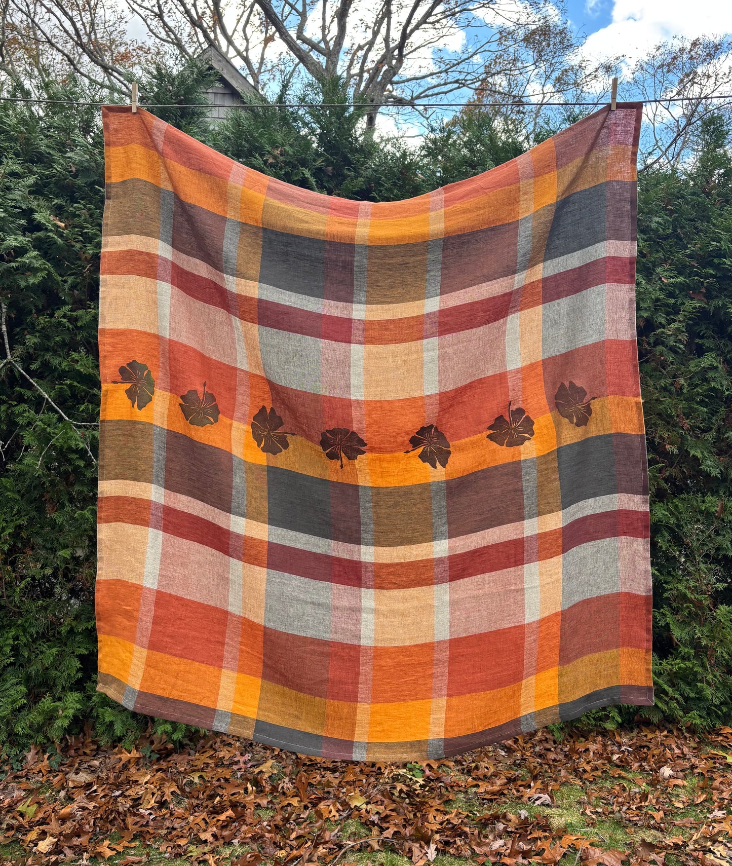 Checked Yarn-Dyed Brown Hibiscus Linen Tablecloth