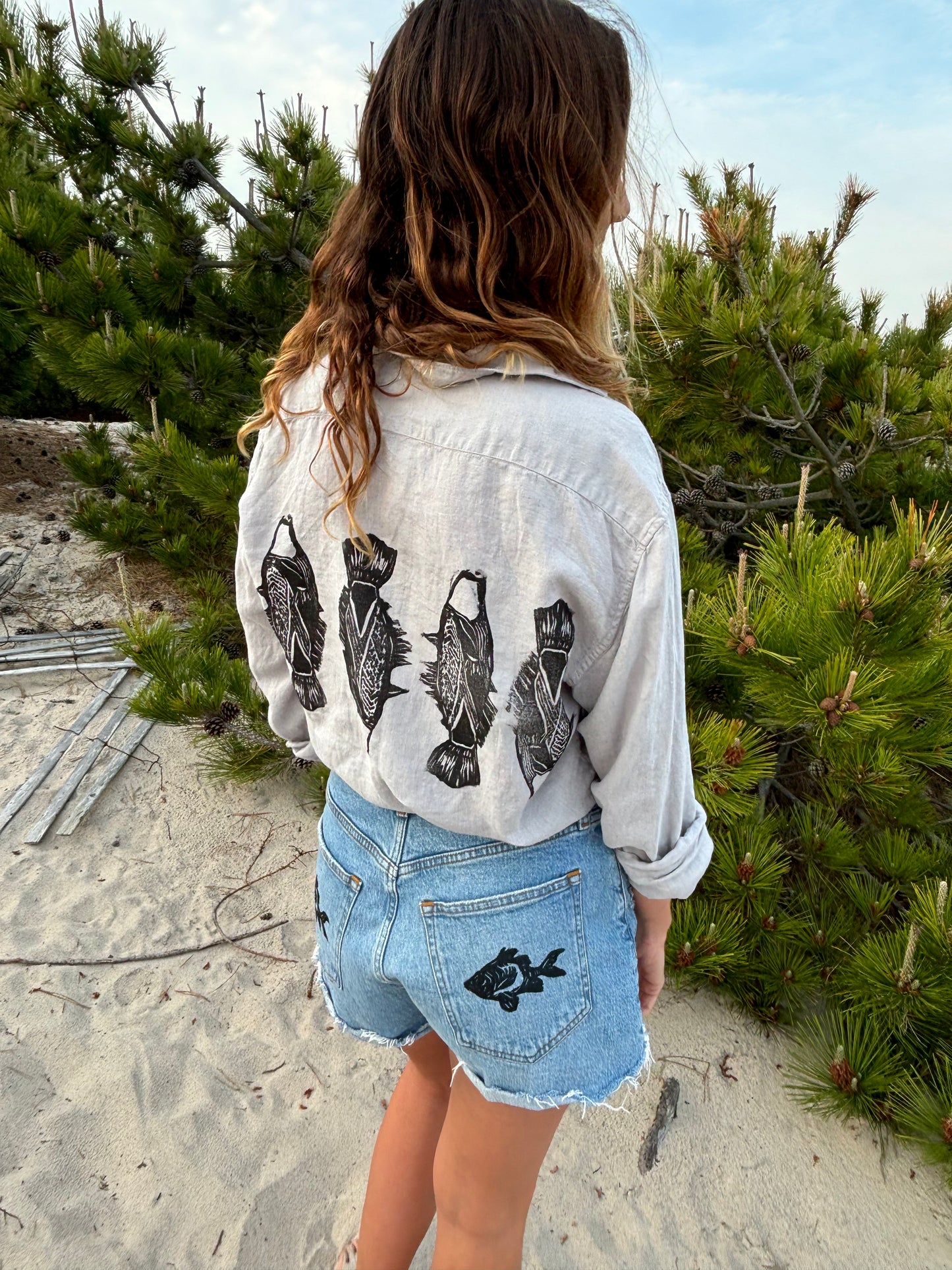 Humuhumu print button down